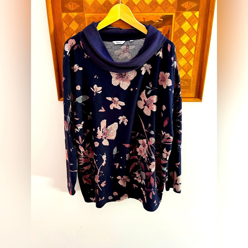 Brand new never worn sweater